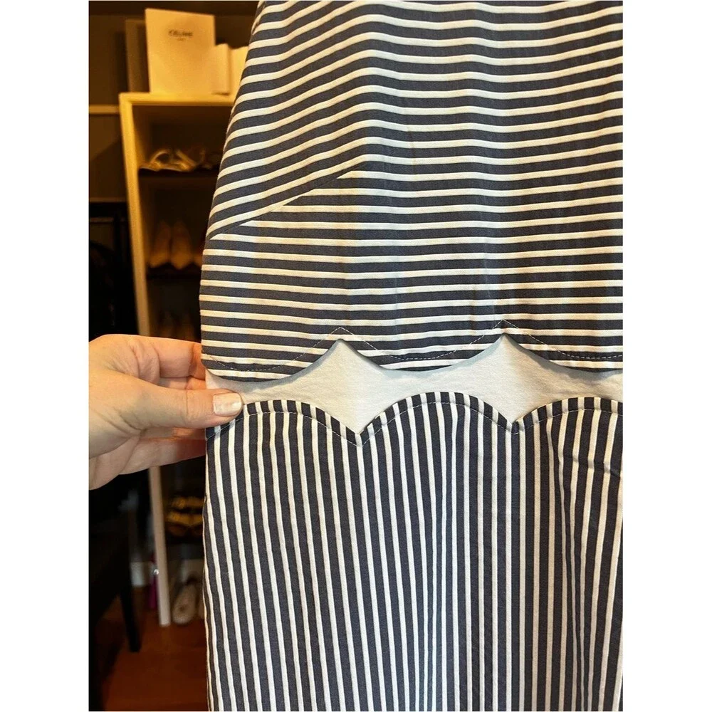 Unbranded sleeveless midi